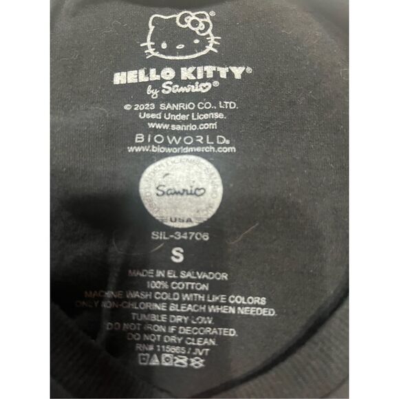 Hello Kitty Womans Tee Shirt Sz S NWT - Picture 3 of 5